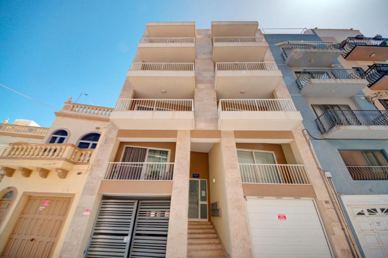 Modern Seaside 2 Bedroom Penthouse With Sea Views St. Paul's Bay Buitenkant foto